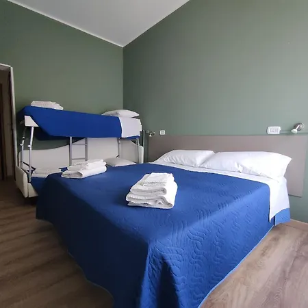 ホテル Montebello Nuova Gestione 2*