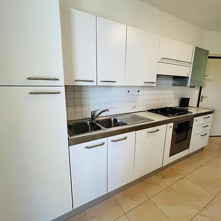 Damiano Chiesa Flexrent - Abissinia Apartmán Riccione