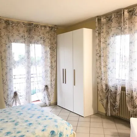 A Due Passi Dal Mare Apartment *