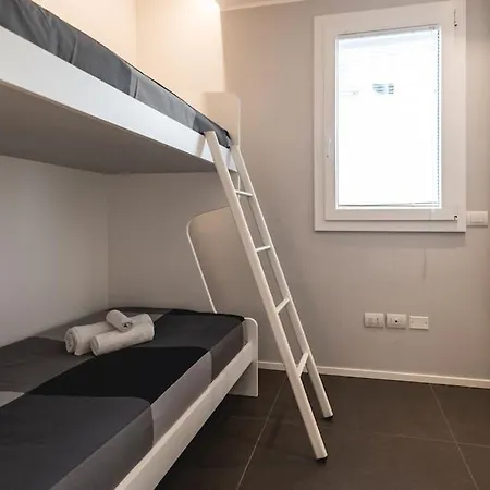 شقة New Roomy & Garden