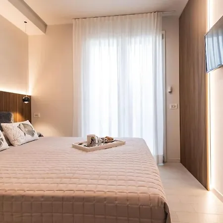 New Modern Seaside House With Garage Riccione