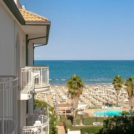 Ca' Bianca 3* Riccione