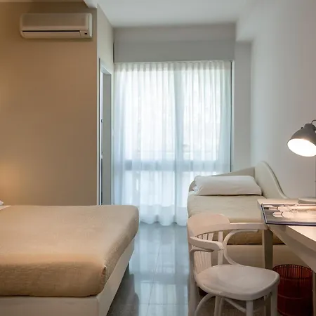 Hotel Corona 3*