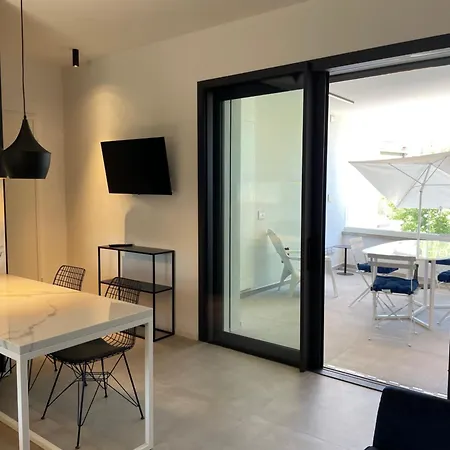 La Torre Del Porto Apartamento *