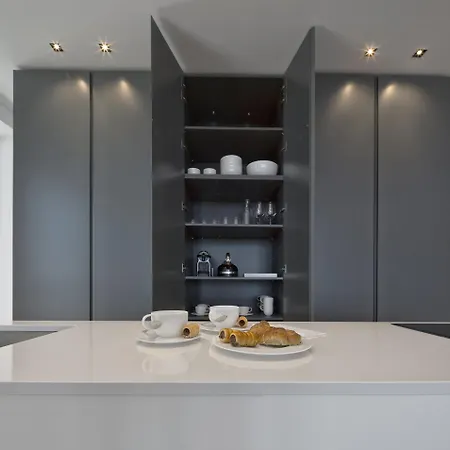 Apartment Luxury Collection - Milano 3 *
