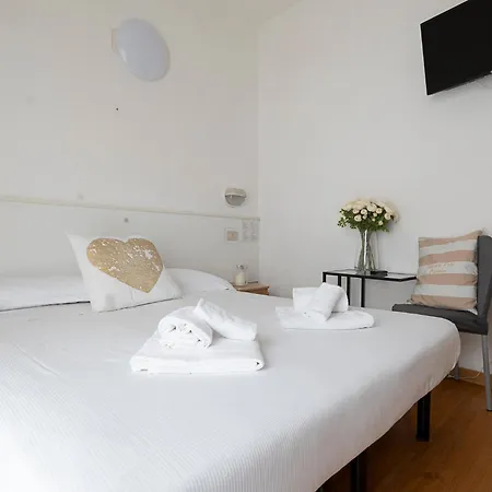 Le Vele - Fronte Playa Del Sol 108-109 3* Riccione