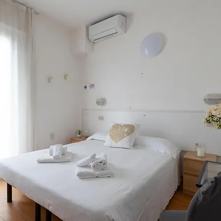 Le Vele - Fronte Playa Del Sol 108-109 Hotel Riccione