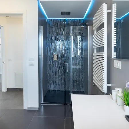 Appartamento Penthouse18 - Jacuzzi On Master Bedroom *