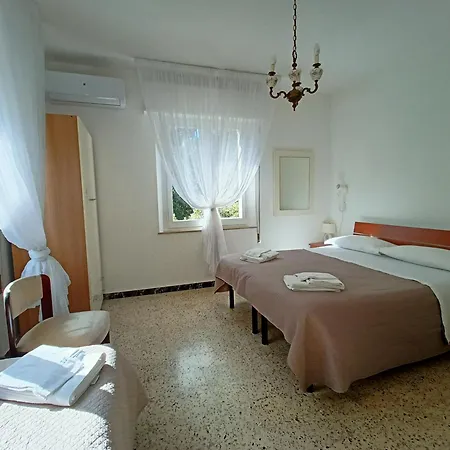 Beeliving Room&breakfast (adults Only) Bed & Breakfast