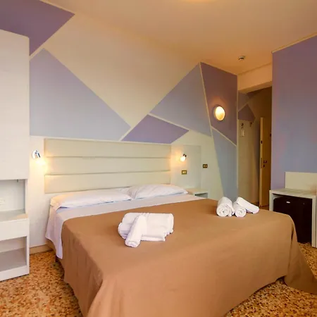 Angeles - Fronte Mare 호텔 3*