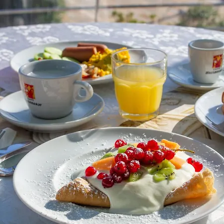 Des Nations - Vintage Sul Mare 4* 리치오네