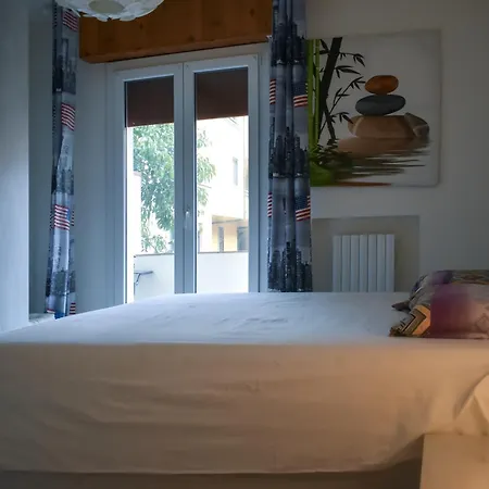 Apartamento 100m Dal Mare Per 8 A Riccione