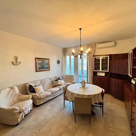 Aria Di Mare Su Viale Ceccarini Appartement Riccione