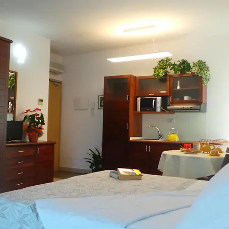 Nocchiero Hotel apartamentowy Riccione