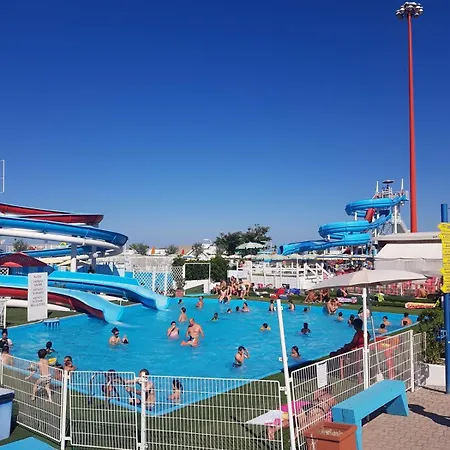 Apartman Sul Mare Con Servizio E Aquapark Riccione