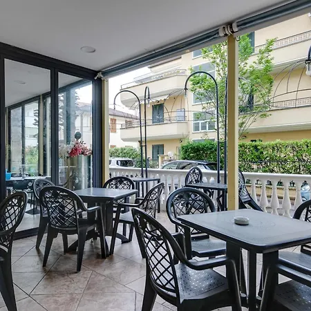 La Nidiola Hotel 2*