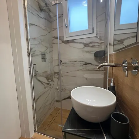 Casa Silvia, Bilocale Nuovo A 100 Mt Dal Mare Lejlighed Riccione