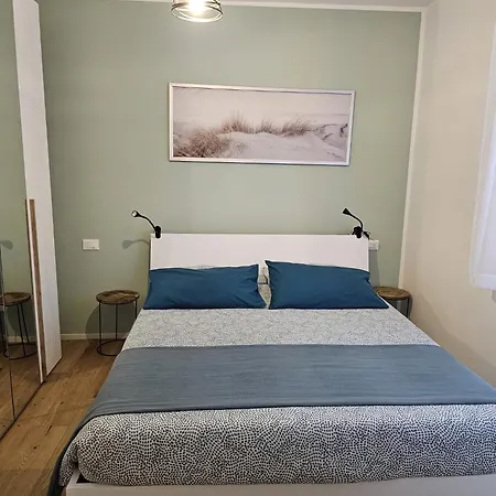 Casa Silvia, Bilocale Nuovo A 100 Mt Dal Mare Apartamento *