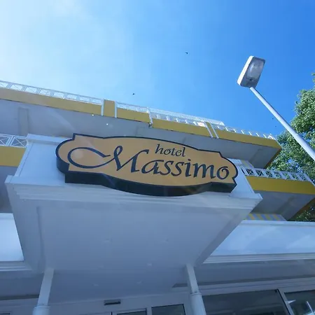 Hotel Massimo 2*