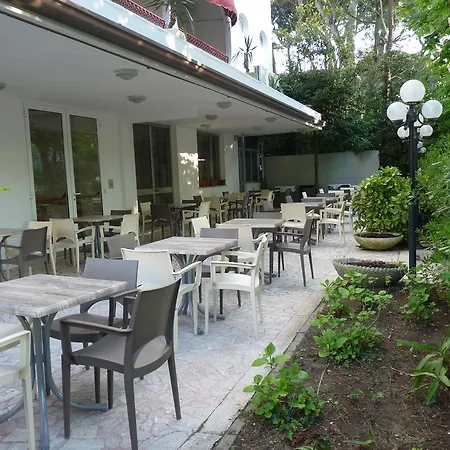 Hotel Pierre Riccione