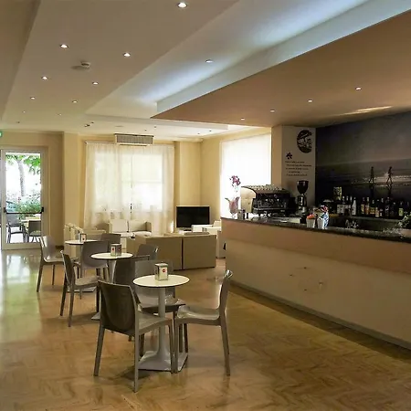 Hotel Pierre
