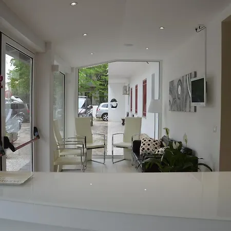 Hotel Pierre 3*
