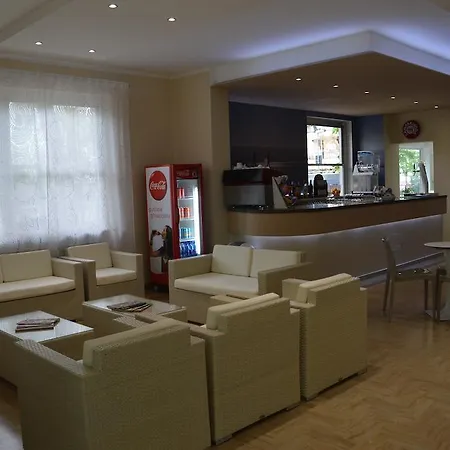 Hotel Pierre