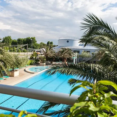 Cormoran Hotel