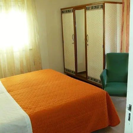 Lorena Hotel