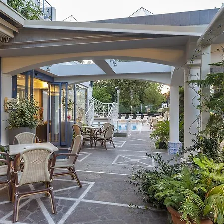 Hotel Royal Boutique 3*
