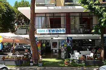 Hollywood Szálloda 2*