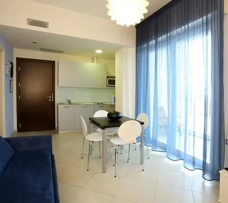 Aparthotel Noha 3*