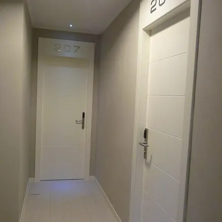 Hotel Pierre 3*