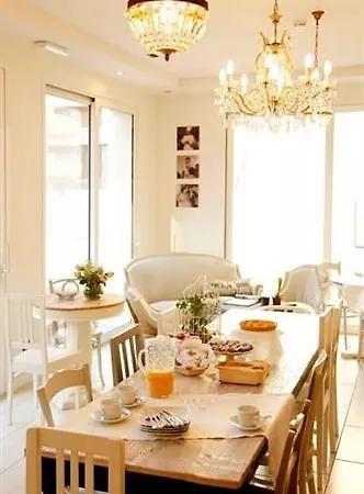 Hotel D-place & 4*
