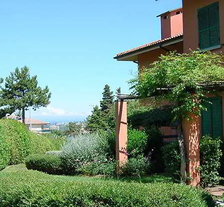 Апарт-отель Residenze Al Colle Dei Pini 3*