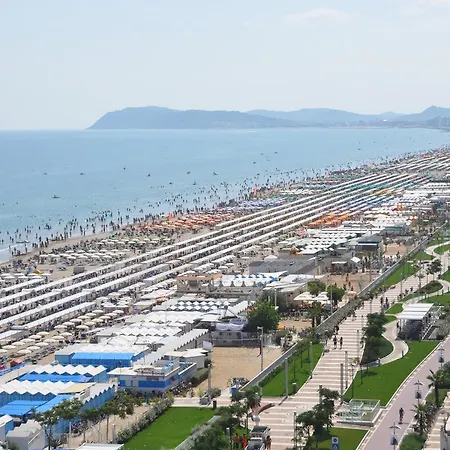 Hotel Ermeti B&B Brunch Riccione