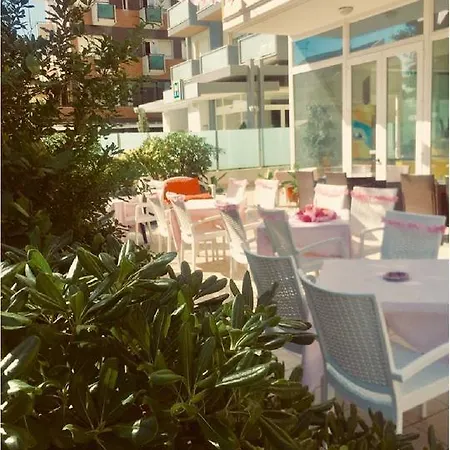 Linda - Family - Nuova Costruzione Antisismica Hotel 3*