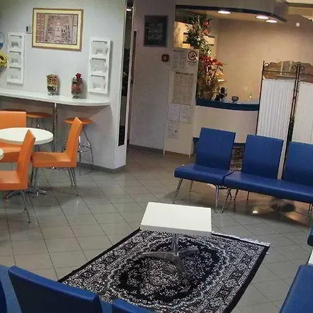 酒店 扑克酒店