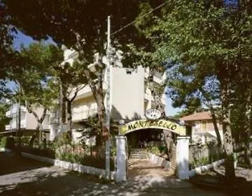 Montebello Nuova Gestione ホテル 2*