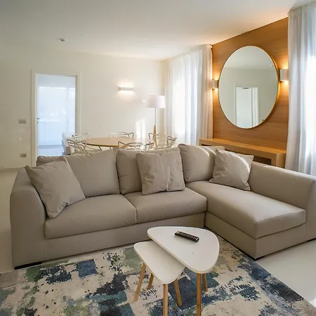 Metropol Ceccarini - Luxury Aparthotel 4*