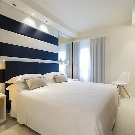 Metropol Ceccarini - Luxury Aparthotel Riccione