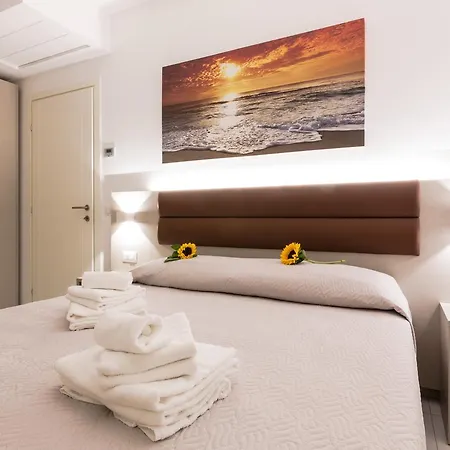 Perla Aparthotel 3*