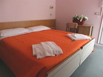 Lh Hotel 4*