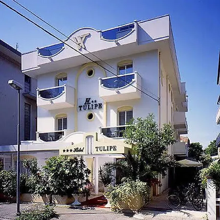Tulipe Nazionale Hotel 3*