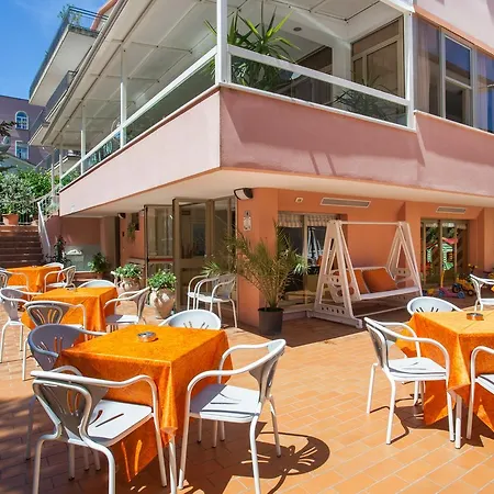 Alfa Tao Hotel 3*
