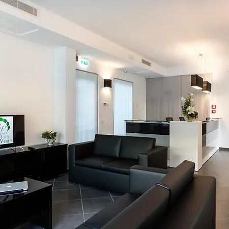 Perla Aparthotel 3*