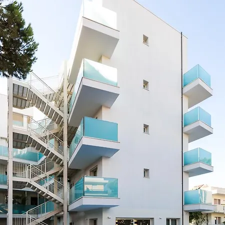 Perla Aparthotel