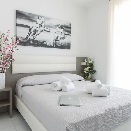 Perla Aparthotel 3*