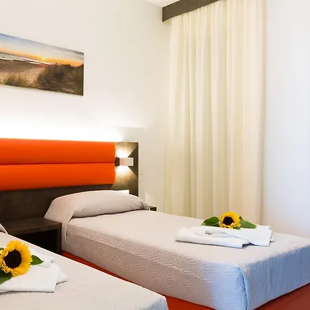 Perla Aparthotel 3*