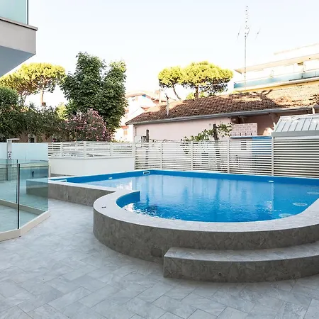 Perla Aparthotel